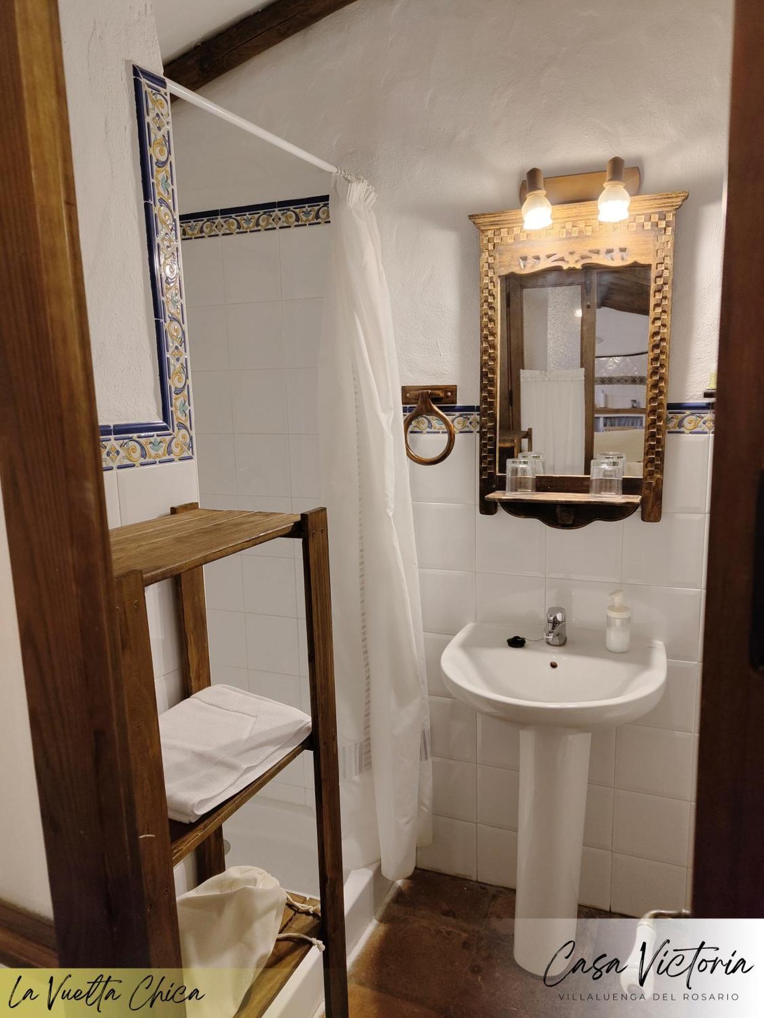 Conjunto Rural Casa Victoria Guest House Виялуенга дел Росарио Екстериор снимка